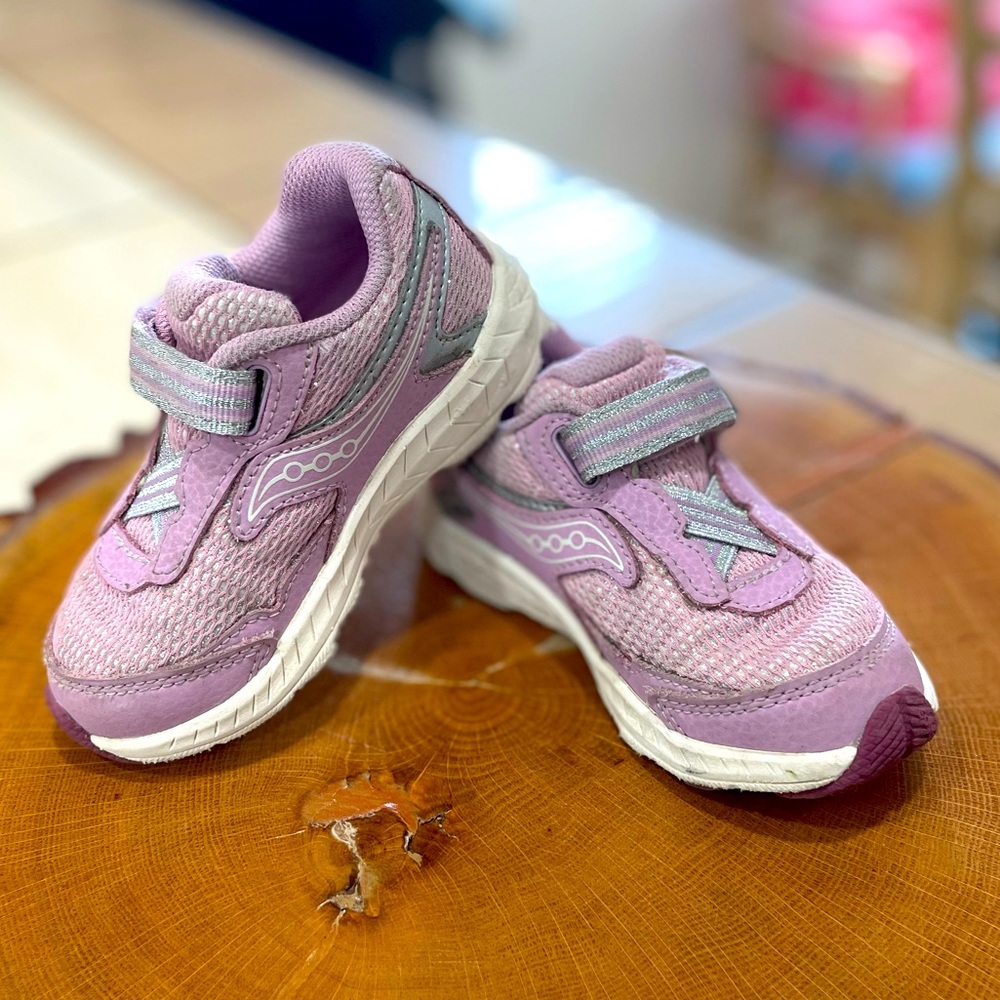 Toddler Saucony Sneakers - 7 Wide